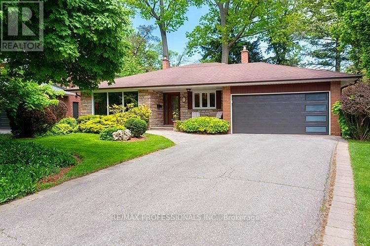 7 Cherry Post Crescent, Toronto (Markland Wood), Ontario, M9C2J9, Toronto (Markland Wood), Ontario — photo 1 of 5