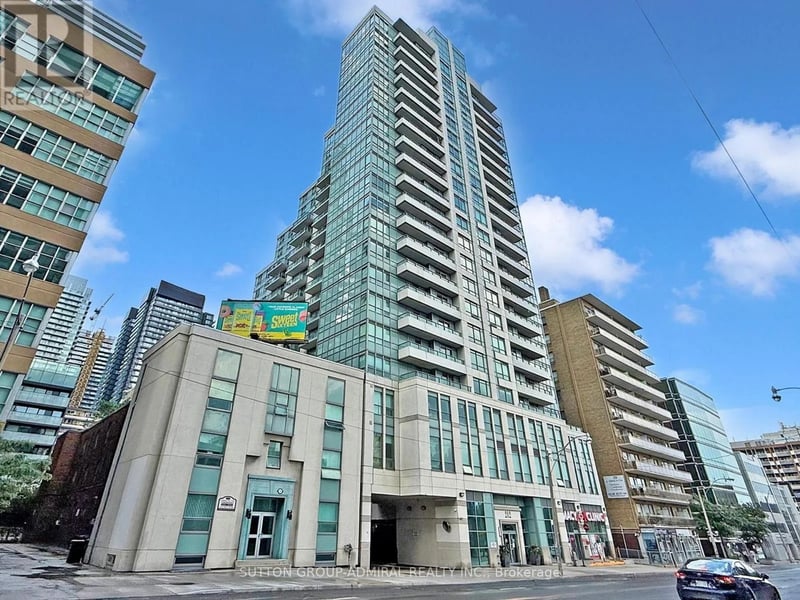 #1005 212 Eglinton Avenue, Toronto (Mount Pleasant East), Ontario, M4P1K4, Toronto (Mount Pleasant East), Ontario — photo 1 of 5