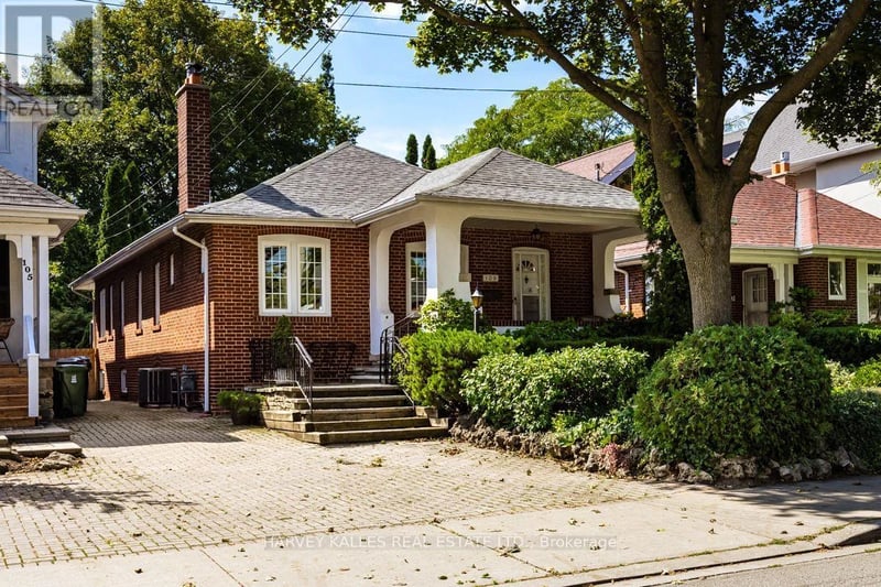 109 Old Orchard Grove, Toronto (Lawrence Park North), Ontario, M5M2E1, Toronto (Lawrence Park North), Ontario — photo 1 of 5