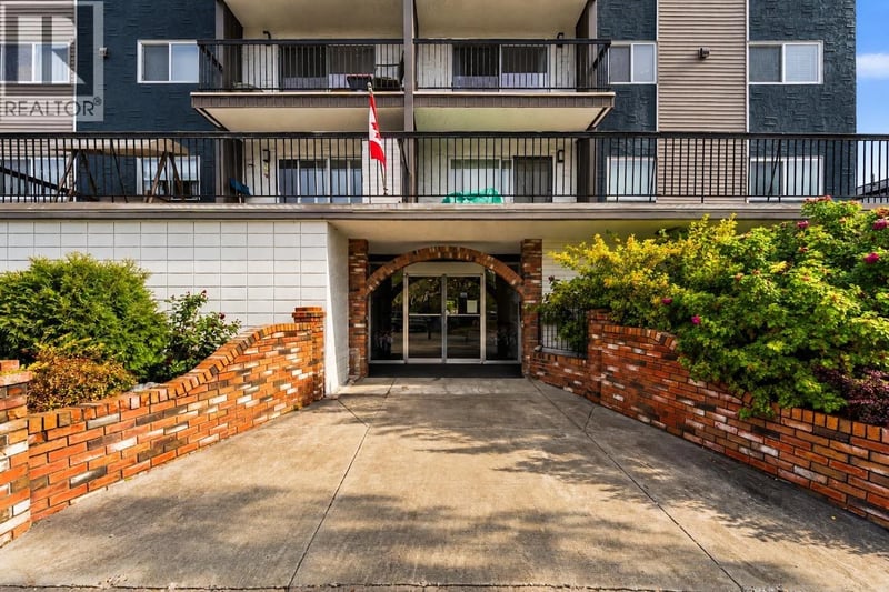#106 1654 10TH Avenue, Prince George, British Columbia, V2L3S4, Prince George, British Columbia — photo 1 of 5