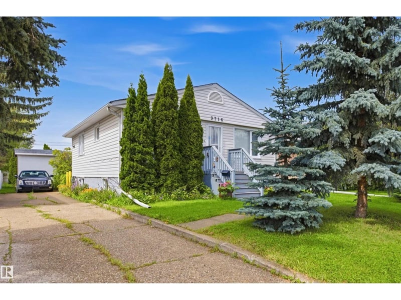 9716 162 st NW Edmonton NW, Edmonton, Alberta, T5P2K9, Edmonton, Alberta — photo 1 of 5