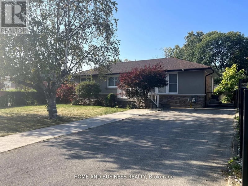 376 Ashbury Road, Oakville (WO West), Ontario, L6K2M7, Oakville (WO West), Ontario — photo 1 of 5