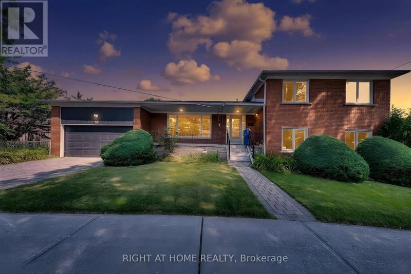 88 Peckham Avenue, Toronto (Newtonbrook West), Ontario, M2R2V5, Toronto (Newtonbrook West), Ontario — photo 1 of 5