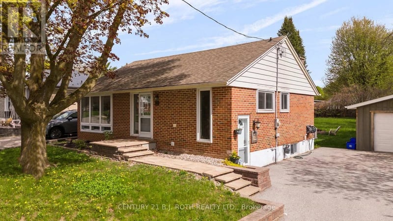 243 Wellington Street East, Barrie (Codrington), Ontario, L4M2E4, Barrie (Codrington), Ontario — photo 1 of 5