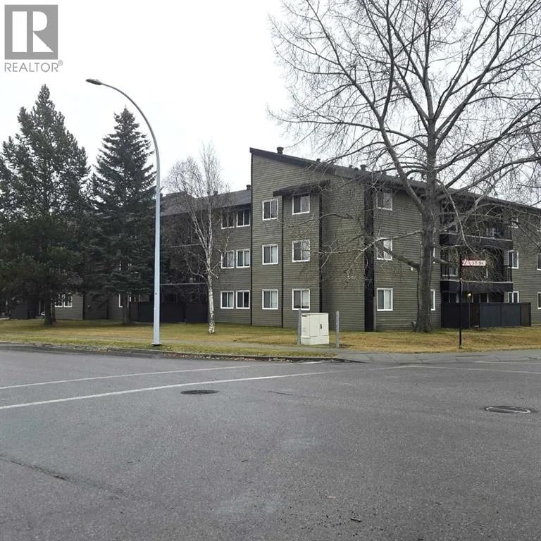 5611 10 Avenue, Edson, Alberta, T7E1R4, Edson, Alberta — photo 1 of 5