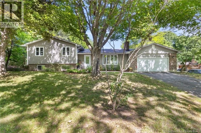 4 Mulberry Court, Fredericton, New Brunswick, E3A5J1, Fredericton, New Brunswick — photo 1 of 5