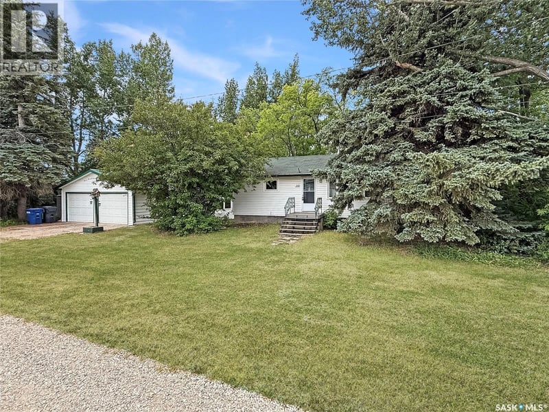 170 Brownlee AVENUE, Mclean, Saskatchewan, S0G3E0, Mclean, Saskatchewan — photo 1 of 5