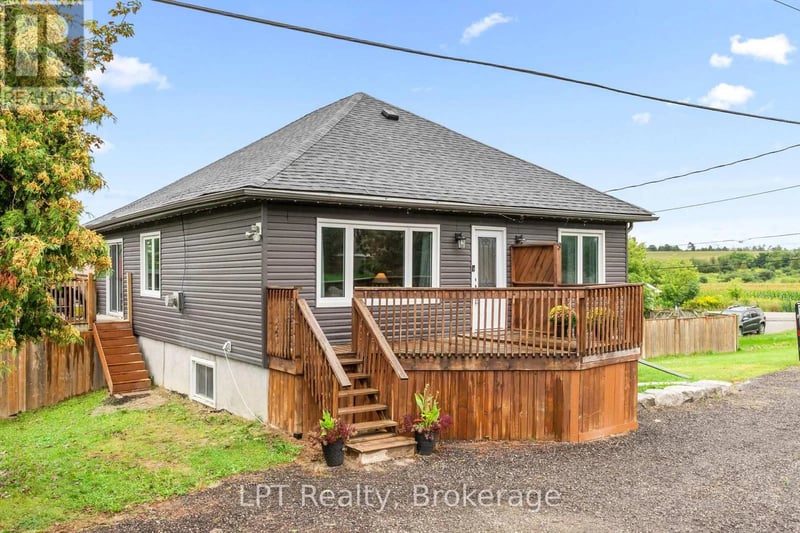 9 Lakeview Avenue, Scugog, Ontario, L0B1E0, Scugog, Ontario — photo 1 of 5