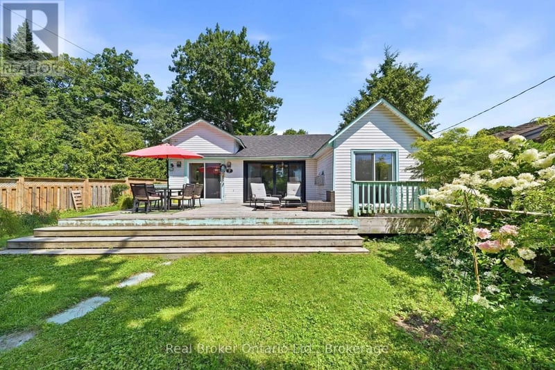 7 Oliver Drive, Tiny, Ontario, L0L2J0, Tiny, Ontario — photo 1 of 5