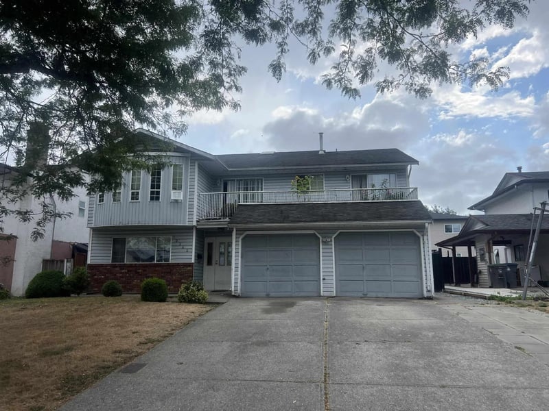 13342 79 Avenue, Surrey, British Columbia, V8W8H4, Surrey, British Columbia — photo 1 of 5