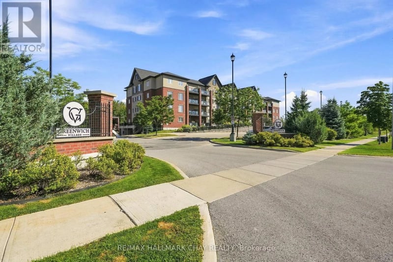 #207 5 Greenwich Street, Barrie (Ardagh), Ontario, L4N7Y8, Barrie (Ardagh), Ontario — photo 1 of 5