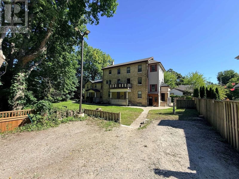 #11 1 Waverley Place, London East (East F), Ontario, N6B2C3, London East (East F), Ontario — photo 1 of 5