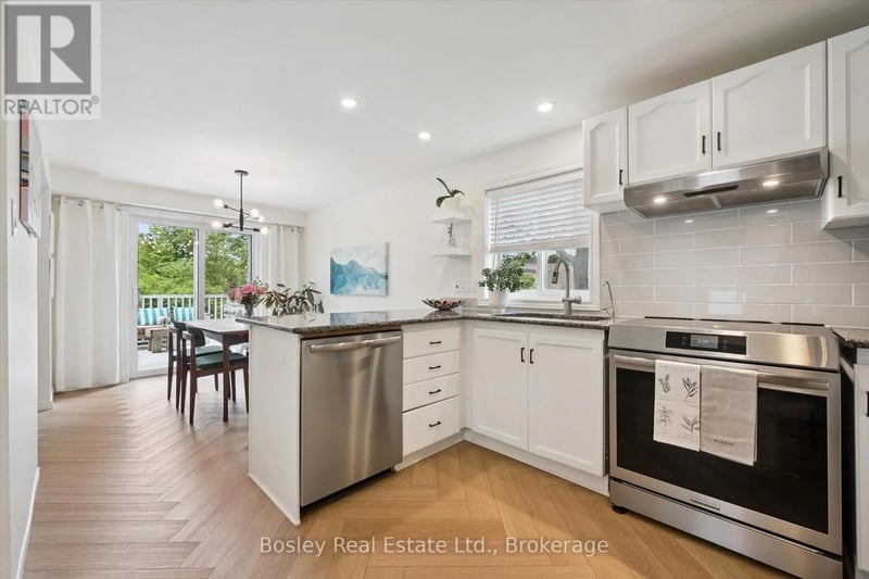 12 Deerpath Drive, Guelph (Willow West/Sugarbush/West Acres), Ontario, N1K1T9, Guelph (Willow West/Sugarbush/West Acres), Ontario — photo 1 of 5