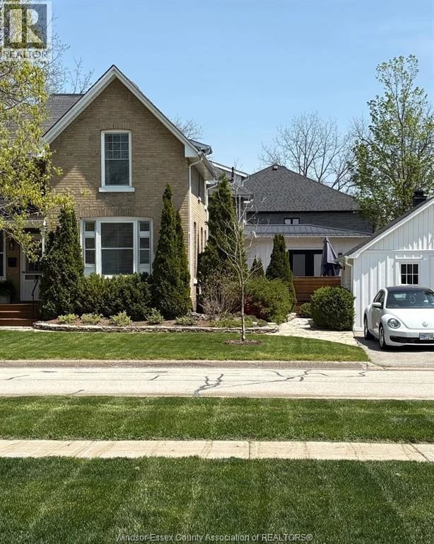 83 NELSON Street West, New Tecumseth, Ontario, N9R1H1, New Tecumseth, Ontario — photo 1 of 5