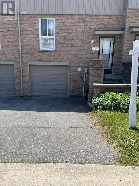 #82 201 Alexmuir Boulevard, Toronto (Agincourt North), Ontario, M1V1S5, Toronto (Agincourt North), Ontario — photo 1 of 5
