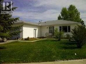 806 8 Avenue, Fox Creek, Alberta, T0H1P0, Fox Creek, Alberta — photo 1 of 5