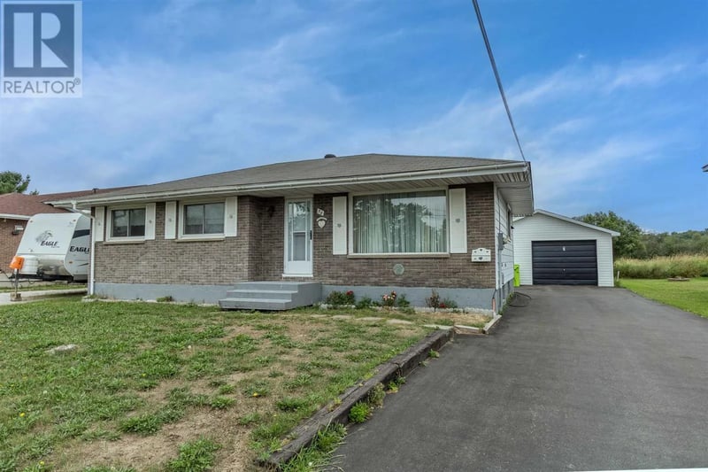 58 Chippewa ST, Sault Ste. Marie, Ontario, P6C3A3, Sault Ste. Marie, Ontario — photo 1 of 5