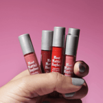 ذا بالم مجموعة 6 احمر شفاه سائل ميت مات هيوز theBalm Meet Matte Hughes Set of 6 Mini Lipsticks Limited Edition Vol2