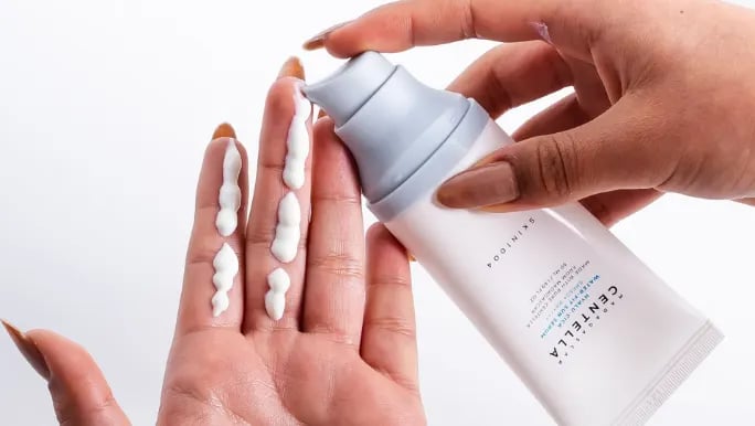 واقي شمس هيالو مائي سكين 1004 لترطيب البشرة