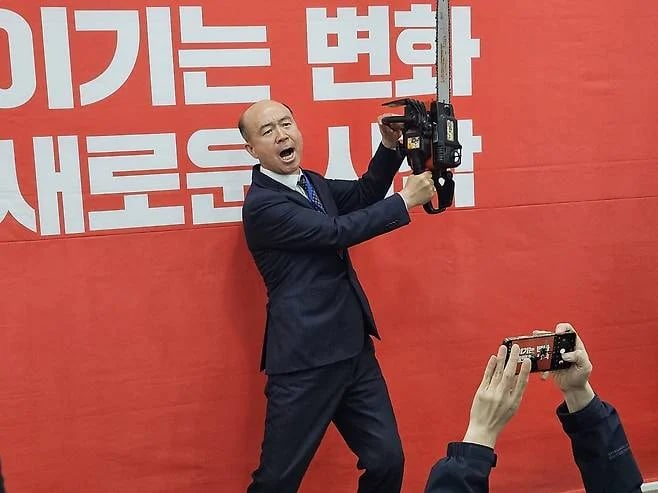 74bc8271b7836df46bedd3ec45817d6d197449429f2eb0e7582e3812c2dc8b741d0cae2dd8cb8bdd31e859bd6856aea6