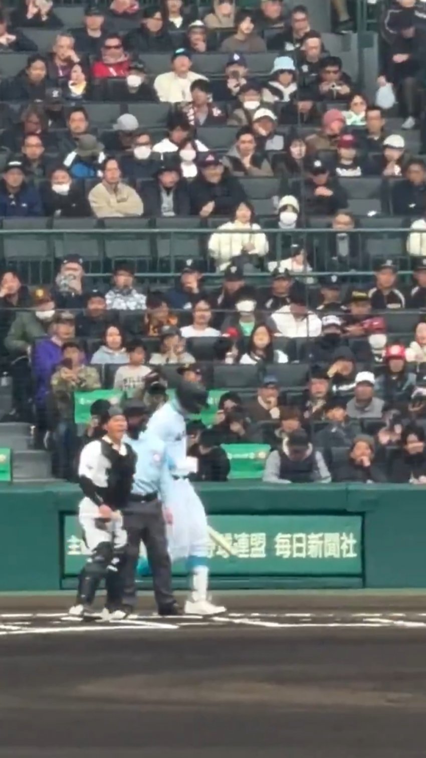 1ebec223e0dc2bae61abe9e74683726d30d5a6cbee7d8ba390a26127feb28636a3c76b8dc165e1f6d73c2567aa0260df46