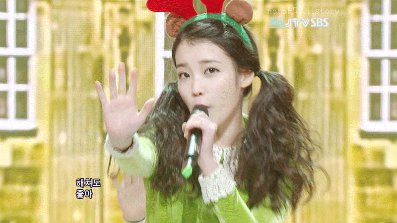 [잡담] 와 아이유 아이라인 바꾸니까 걍 19살때 얼굴나옴ㅋㅋ | 인스티즈