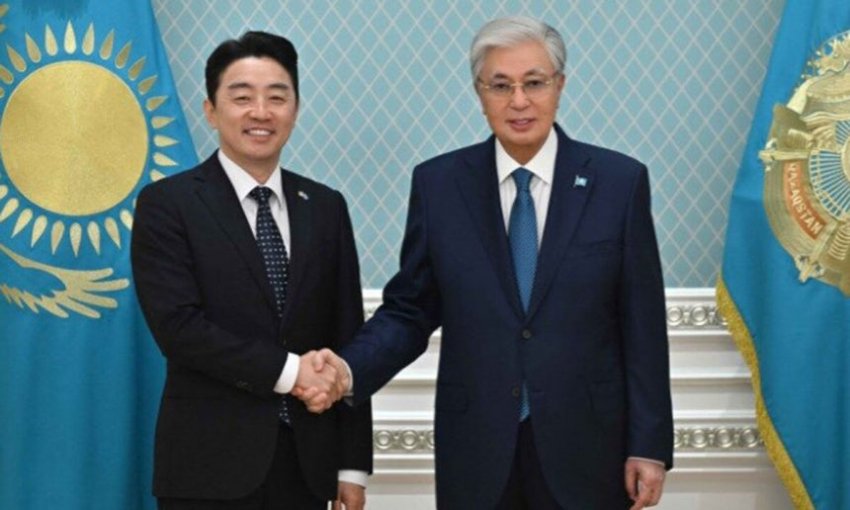 7ced8076b48268f43ee798bf06d604031225f9cc22ce3ee3f8