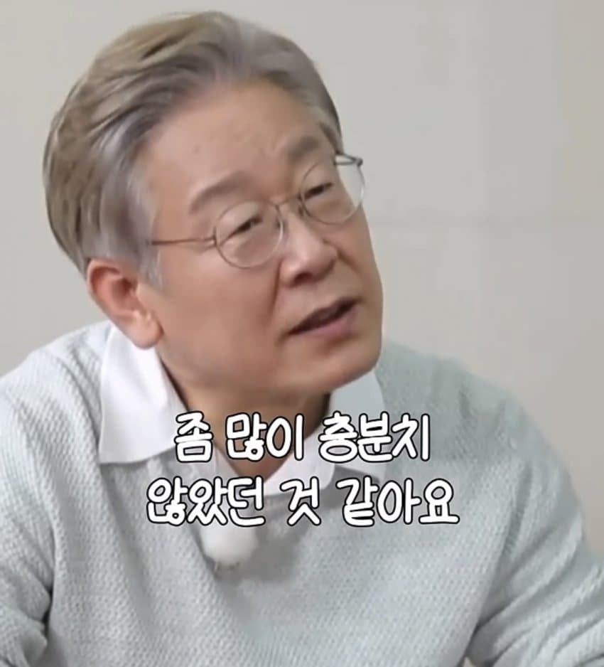 08998277c18a68f2239af090359c706f21e9d3816f6cadf9c5a643e7cb0fe11ac36d56c3cbd819e634743ffab465f29b6875cd97