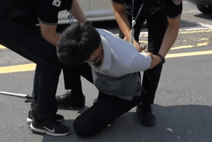 24b0d121e09c28a8699fe8b115ef046ecd40c2f526