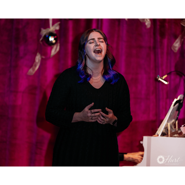 COMOCABARET TISTHESEASON JAH0256