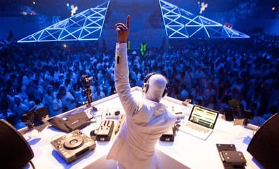 Publikum i helhvidt til White Party