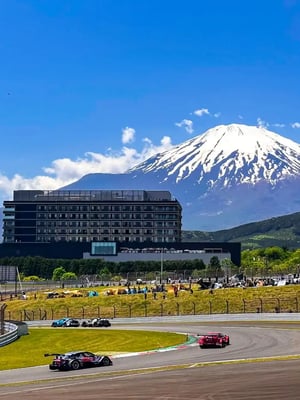 FSWUB-P0727-Super-Gt-Race-2024-Exterior-Cars-Corner-Wide.16x9.webp