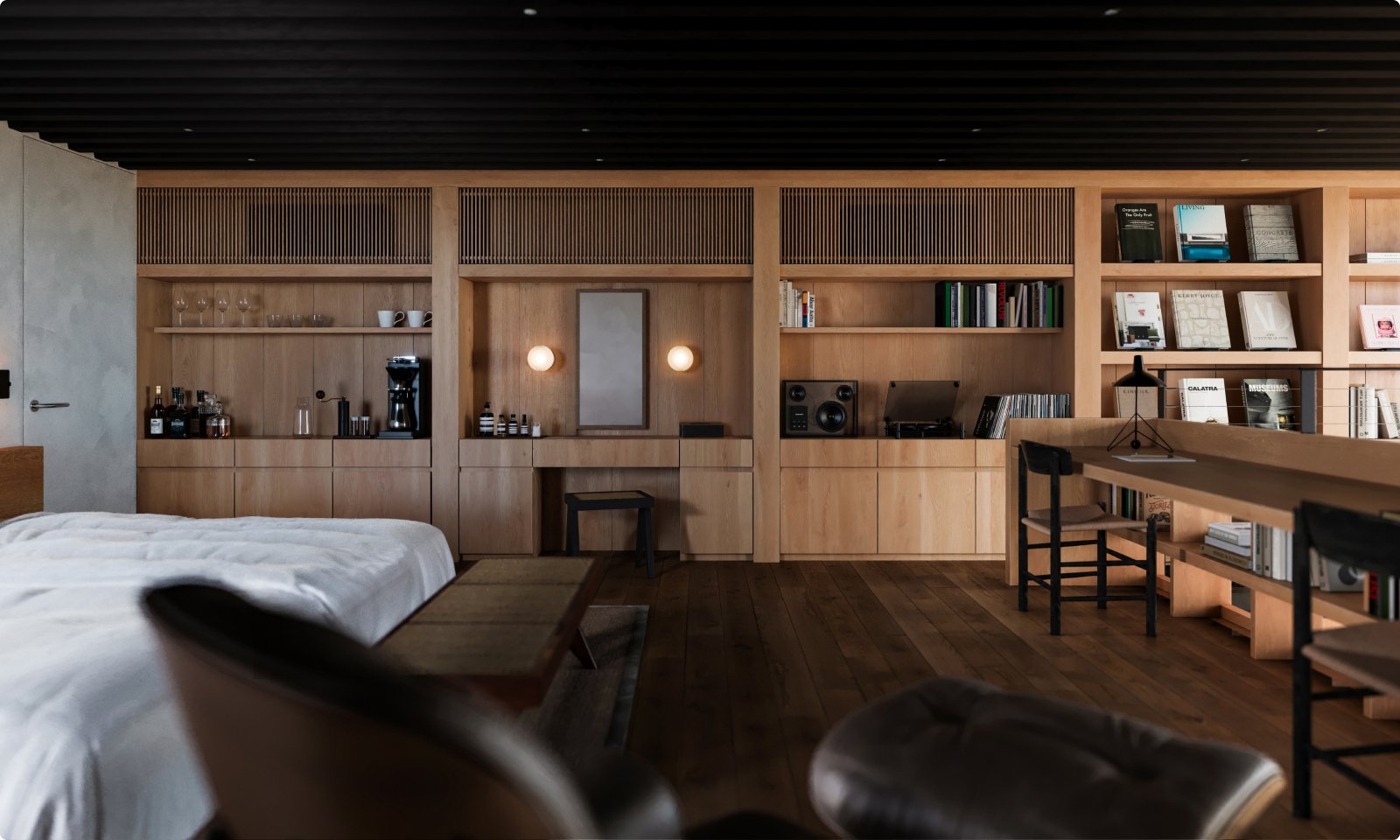 Work desk and built-in shelves in the bedroom
