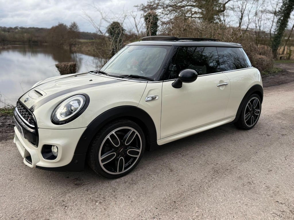 2019 MINI Hatch