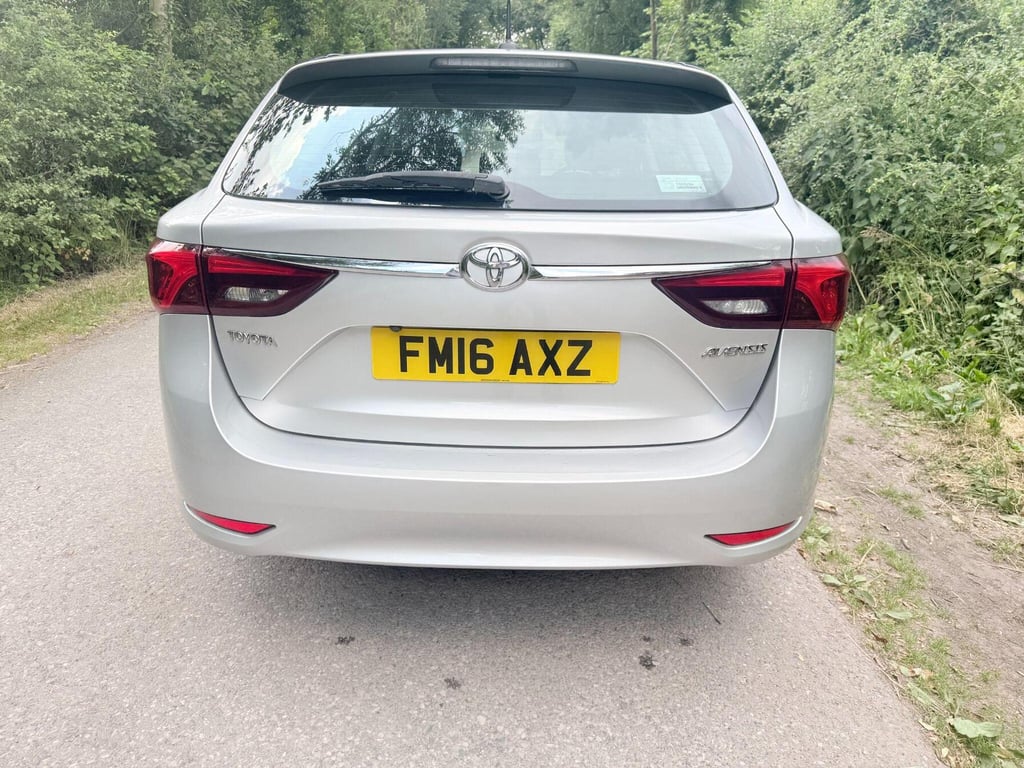 2016 Toyota Avensis