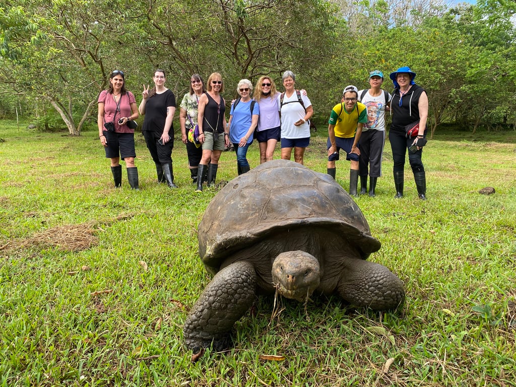 Ecuador and Galapagos tour image