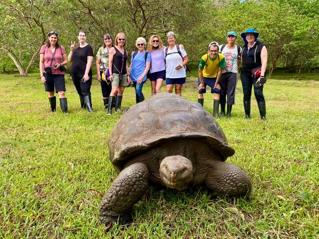 Ecuador and Galapagos tour image