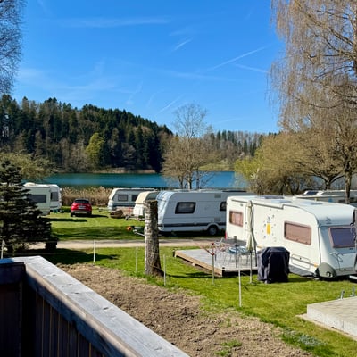 Terrasse mit See-Sicht, Tiny-Haus 410