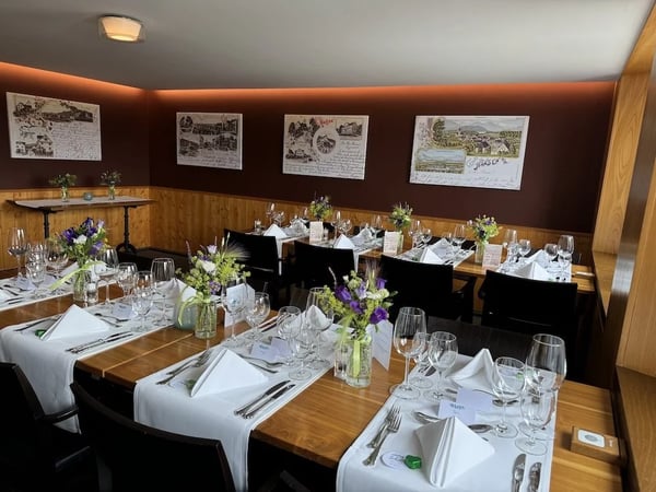 Celebration in the Stübli with beautyful summer flowers.