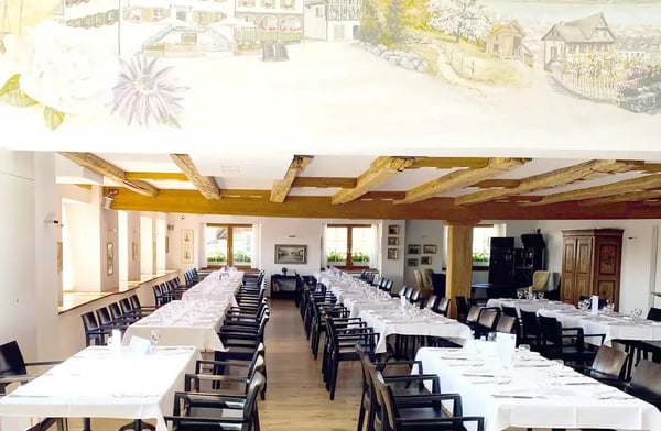 Whether it's a simple meal after a club meeting or a Christmas gala dinner, at the Löwen you always eat fresh from the market and from the region.