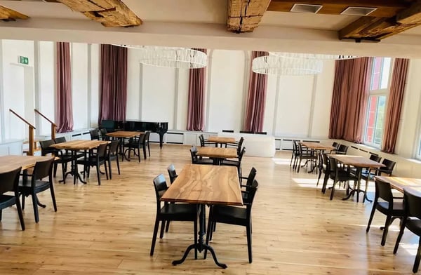 Meetings of up to 120 people take place in the Löwen.