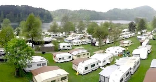 Saisoncamping Camperplatz direkt am Türlersee.