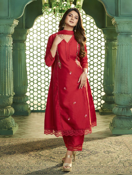 Red Embroidered Kurta set