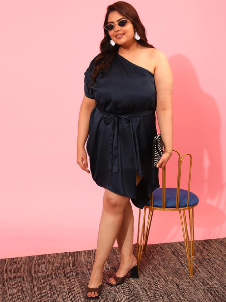 One shoulder satin dress
