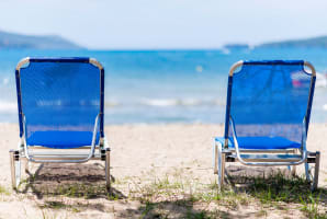 Image of 2 sunbeds