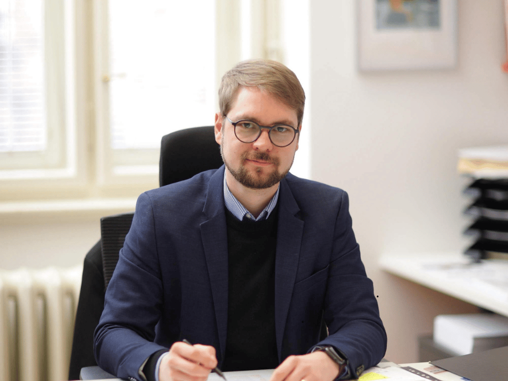 Havla podpořily na předsedu TOP 09 Hradec a Brno. Další kraje budou jednat