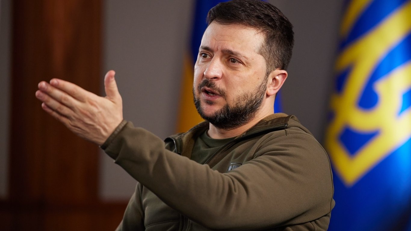 Kam se poděly americké peníze pro Ukrajinu? Nedostala ani 50 % ze schválené částky, sedí to možná papírově, tvrdí Zelenskyj