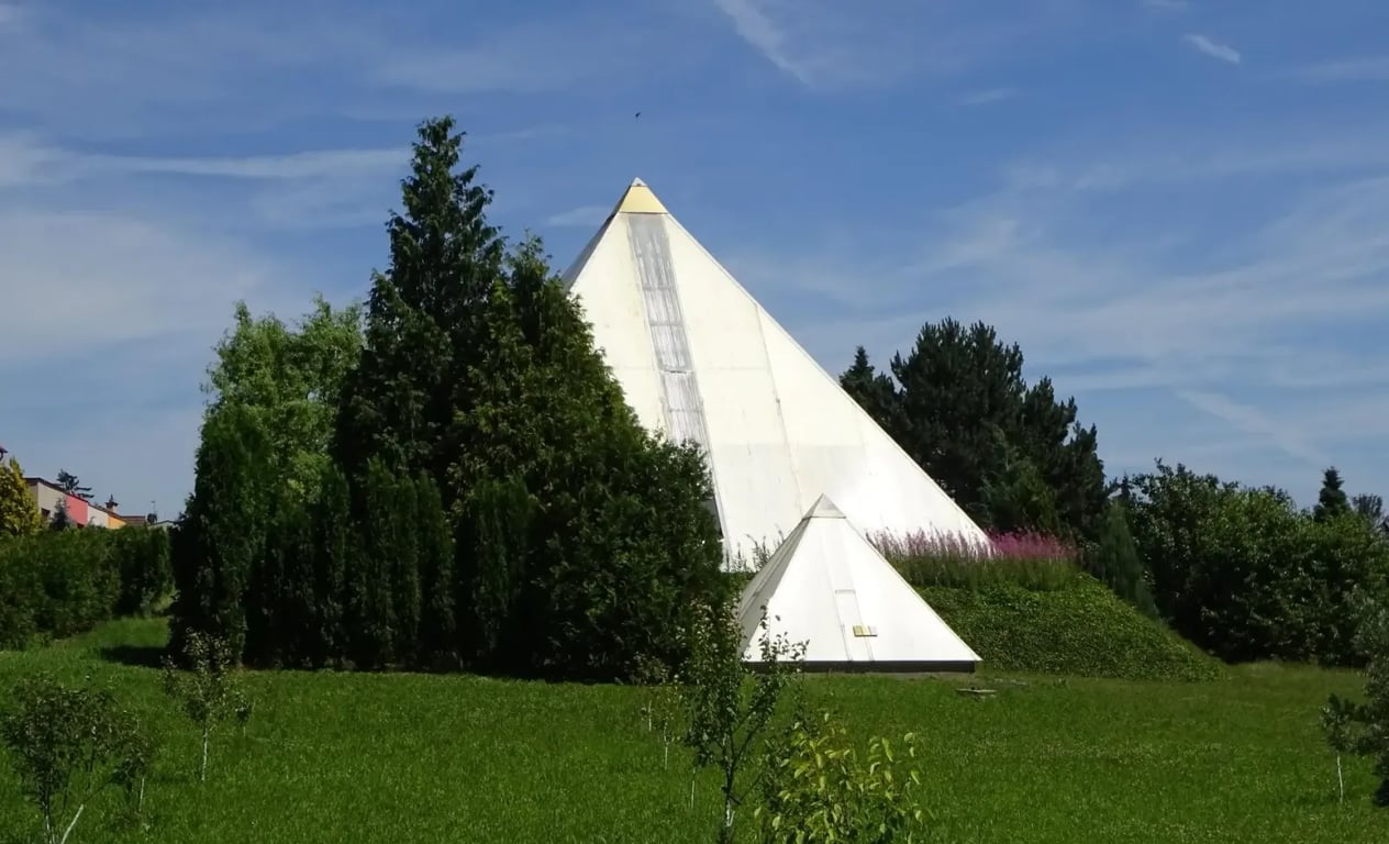 Pyramidy v Postoupkách 