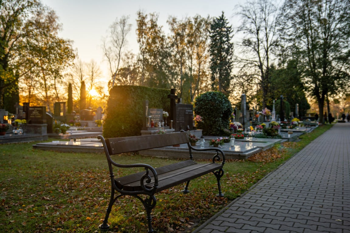Frýdek-Místek nabízí snadnější cestu k památce zesnulých, spustil hřbitovní aplikaci
