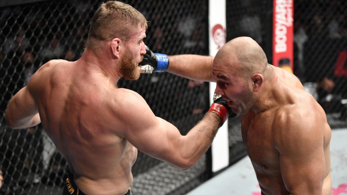 Pereirův trenér po UFC 320: Procházka je profík, Ankalaevův tým se choval hrozně